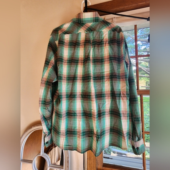 Land's End long sleeved shirt - Picture 2 of 5